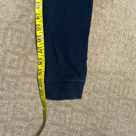 BCBG SWEAT OUTFIT - Picture 6 of 6